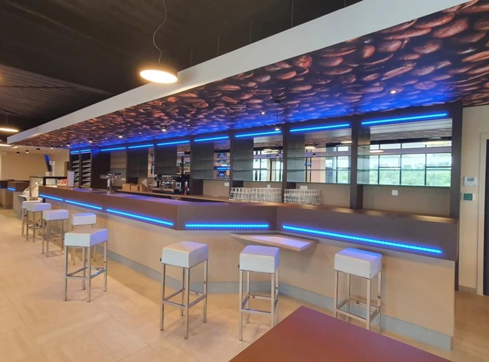 bar