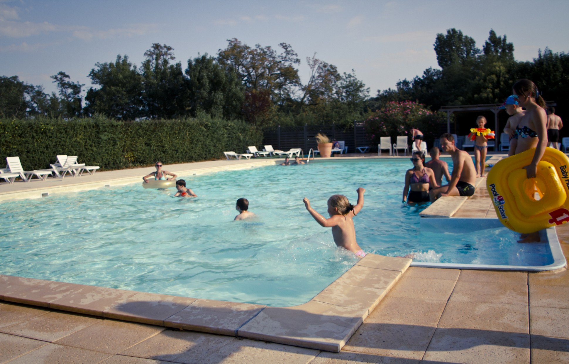 Camping Le Pessac grande piscine