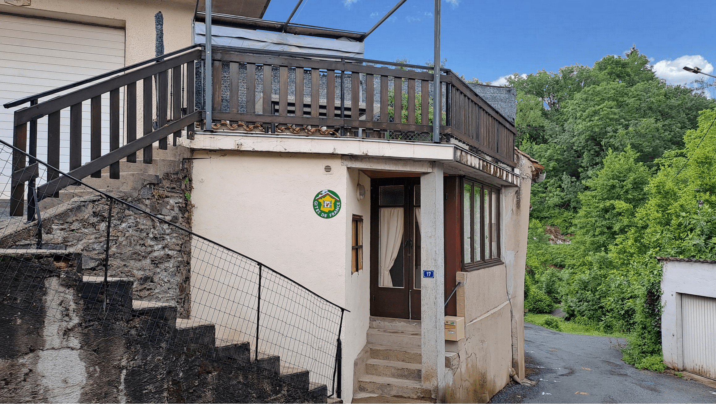 Façade du gîte