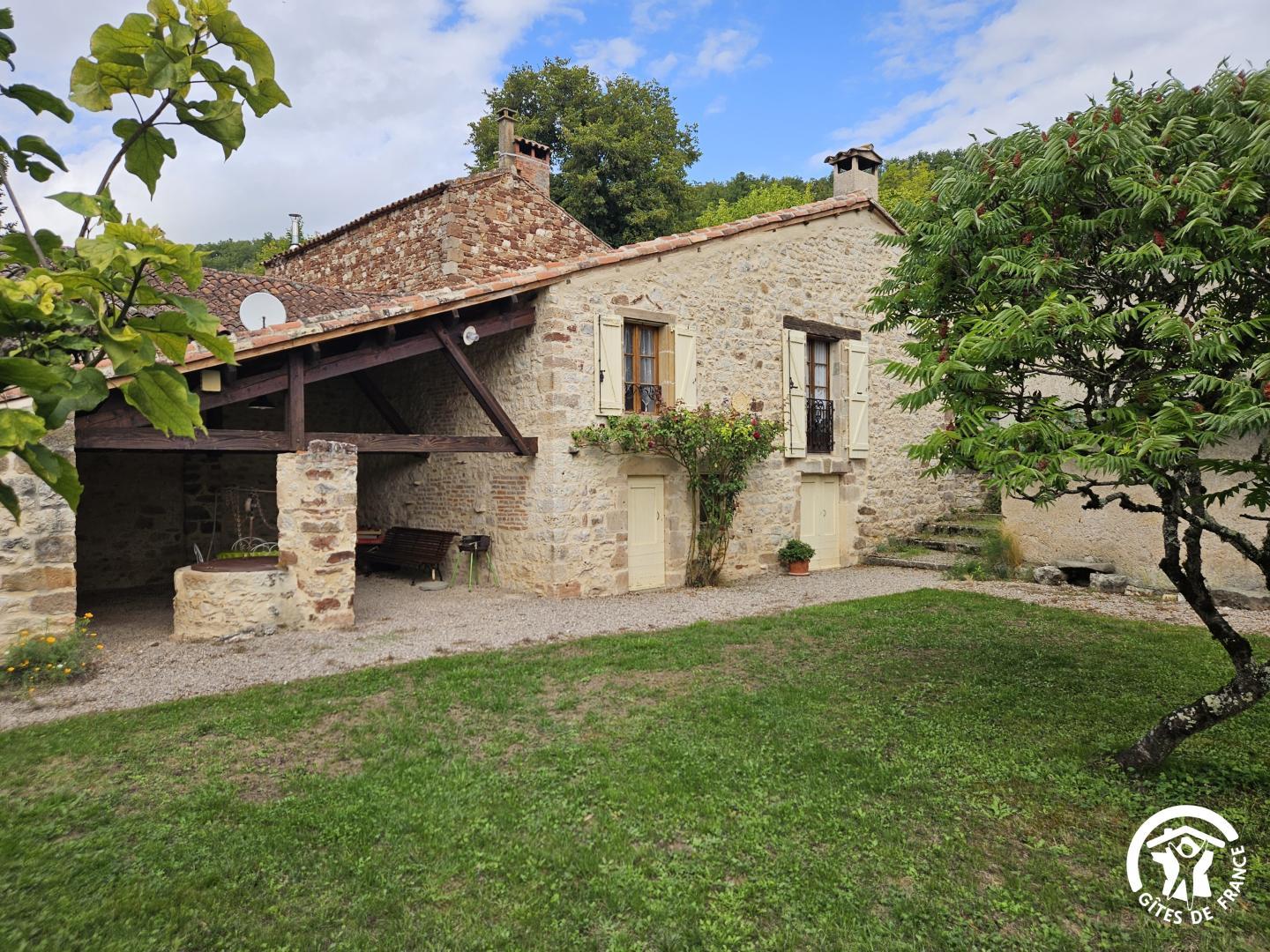 Le Pressoir - Cordes-sur-Ciel - Gites de France - jardin