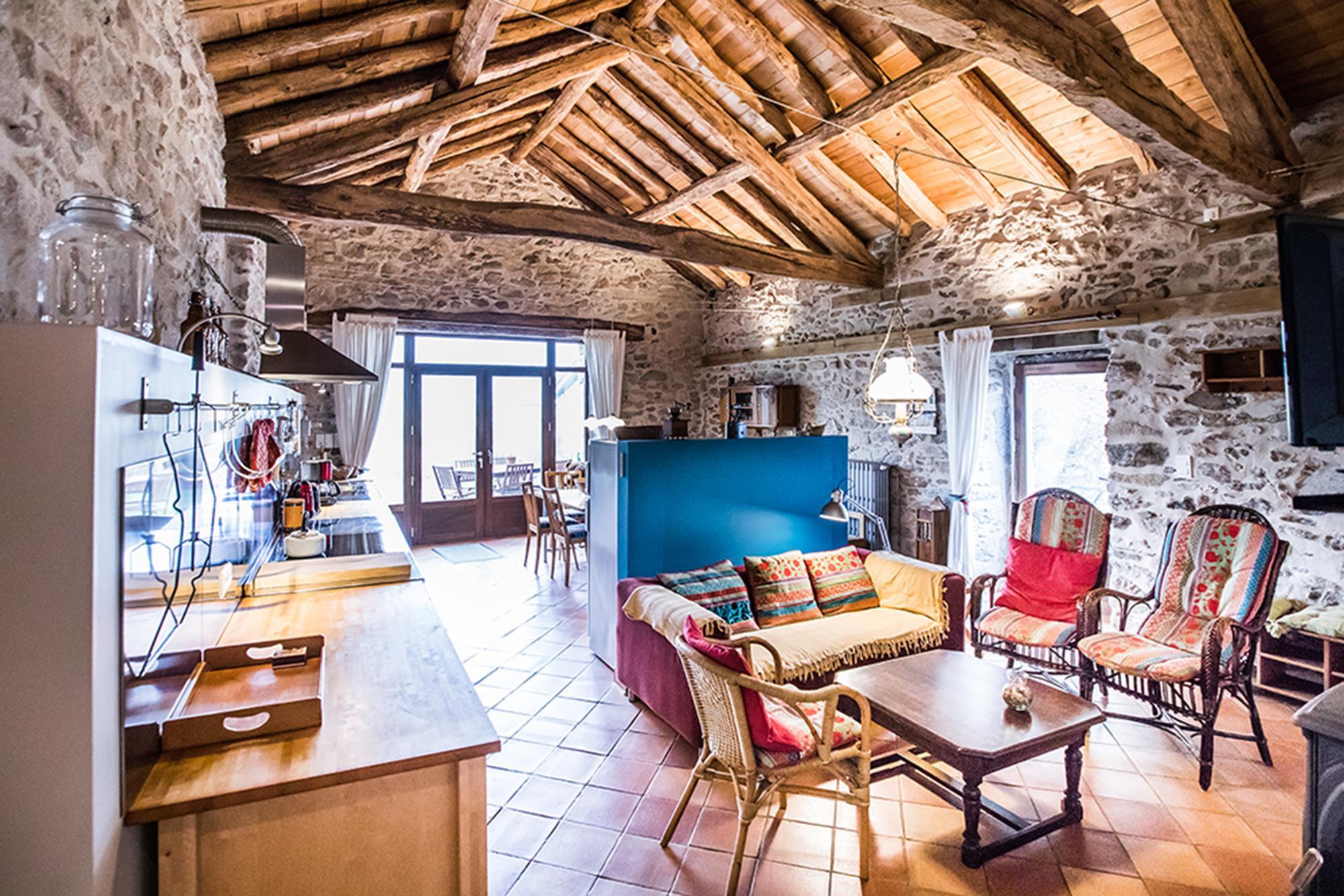 Vue du séjour et cuisine