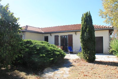 Maison à Lisle sur Tarn façade principale