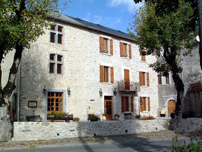 Façade
