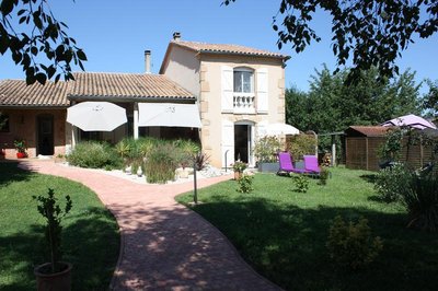 Les Milahinas