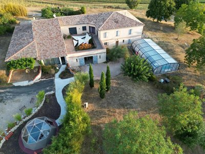 Le Dôme et son jacuzzi G1842 Gîtes de France Tarn