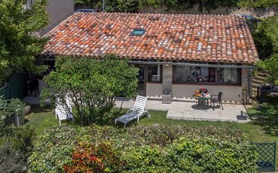 Maison avec terrasse et jardin