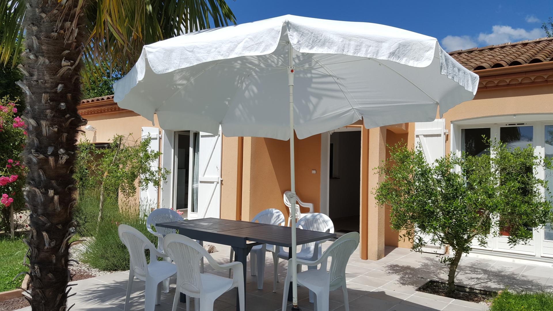 Chemin bas ouest - Gaillac - Gîtes de France - terrasse