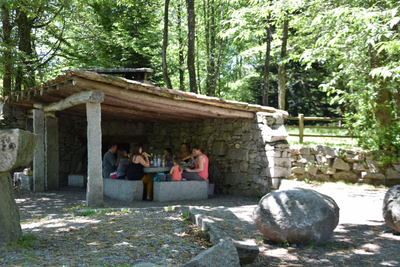 Vieux chantier aire de pique-nique de Beyriès