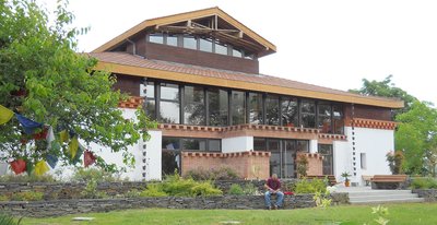 extérieur - Monatère bouddhiste Nalanda - Labastide Saint-Georges - Lavaur - Tarn