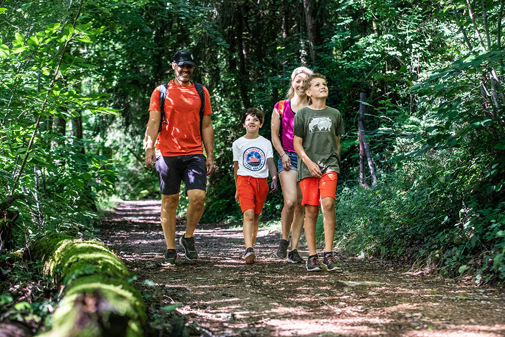 Balade en famille au bord du Viaur