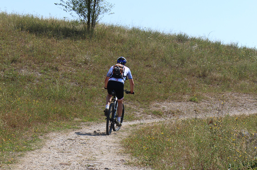 VTTiste sur la verse de Cap'Découverte