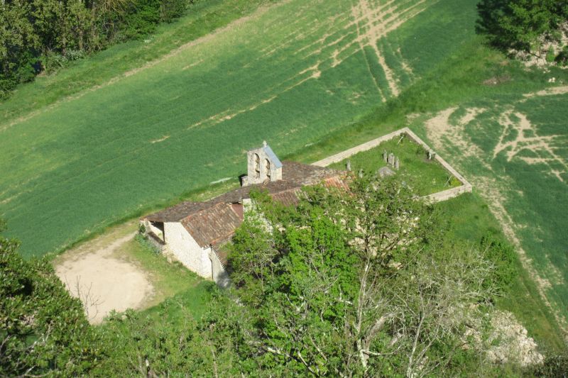 Vue sur la chapelle St Projet