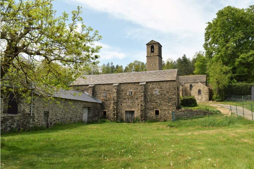 Vue sur l'église de Salvergues