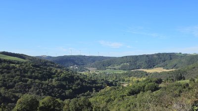 Point de vue sur les Monts d'Alban